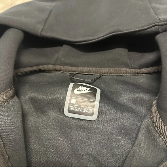 Nike Tech Fleece Black Hoodie Large - Picture 6 of 11